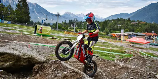 E-Trial-Bikes im Family Park in Hoch-Imst