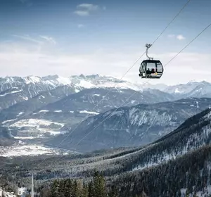 10er-Gondel-Bahn auf das Alpjoch in Imst