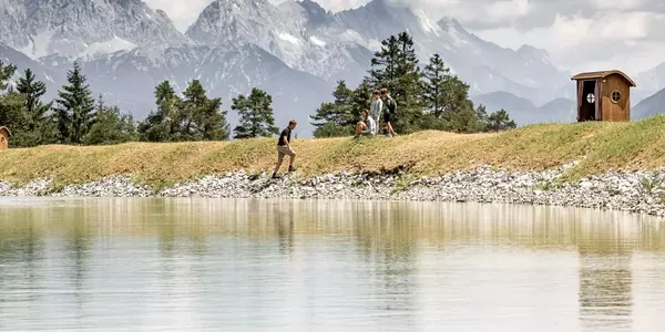 Speicherteich in Hoch-Imst im Sommer